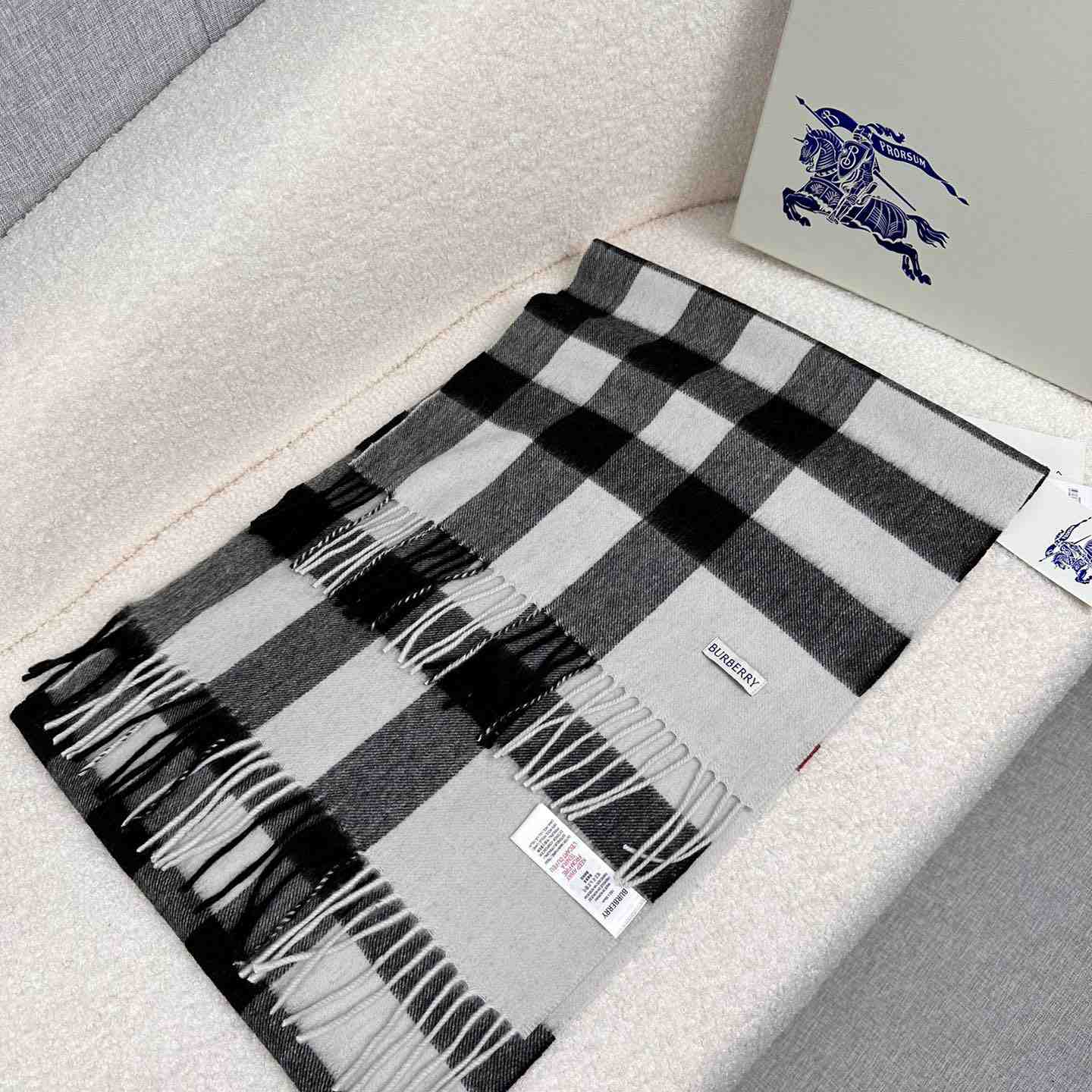Burberry Scarf   180*40cm - FashionPlug