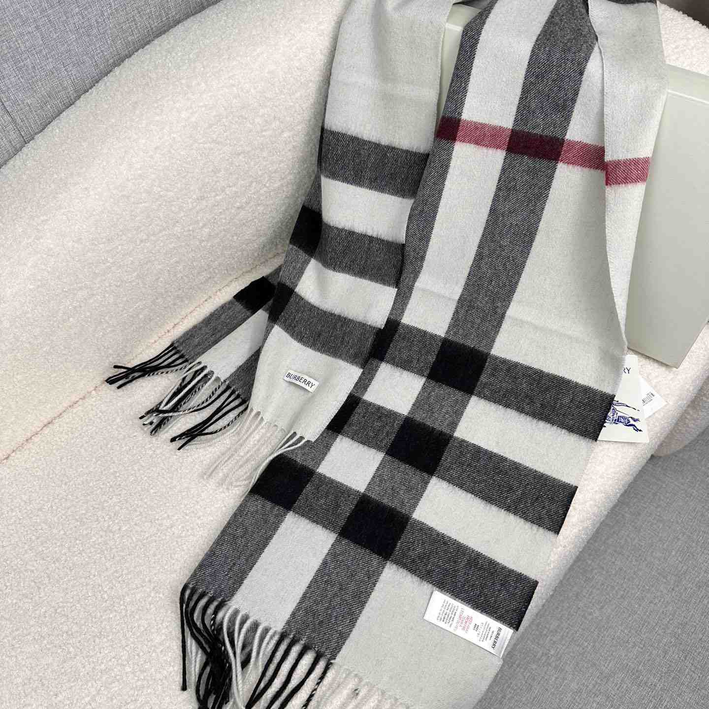 Burberry Scarf   180*40cm - FashionPlug