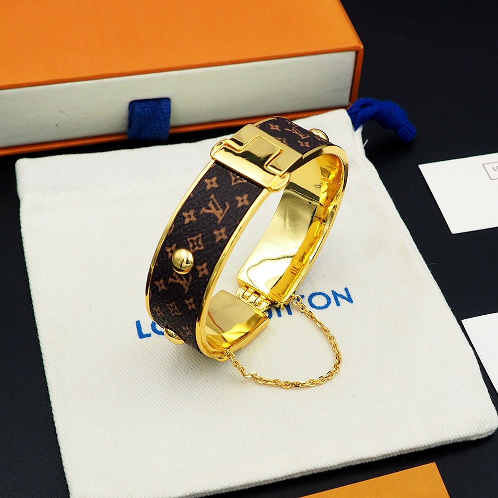 Louis Vuitton LV Signature Bracelet   M1434S - FashionPlug