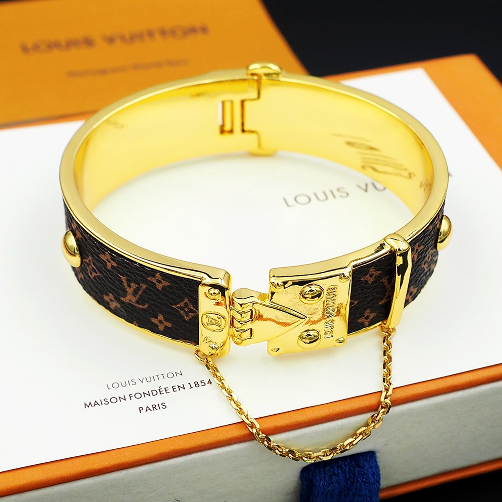 Louis Vuitton LV Signature Bracelet   M1434S - FashionPlug