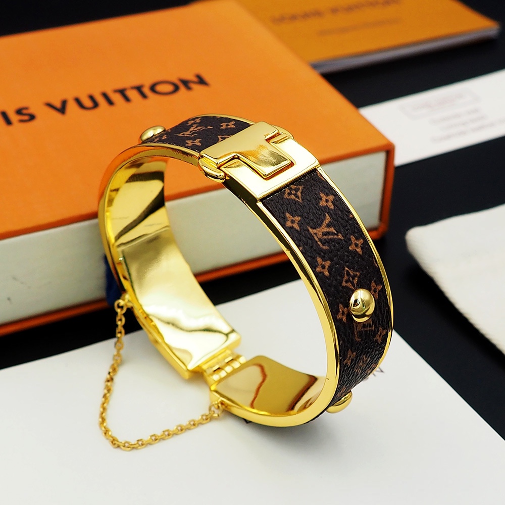 Louis Vuitton LV Signature Bracelet   M1434S - FashionPlug
