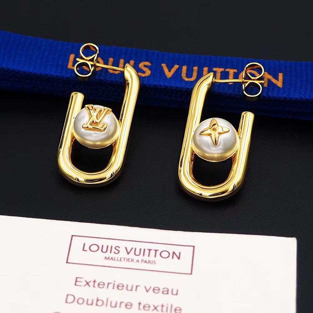 Louis Vuitton My LV Chain Pearls Earrings   M01451 - FashionPlug