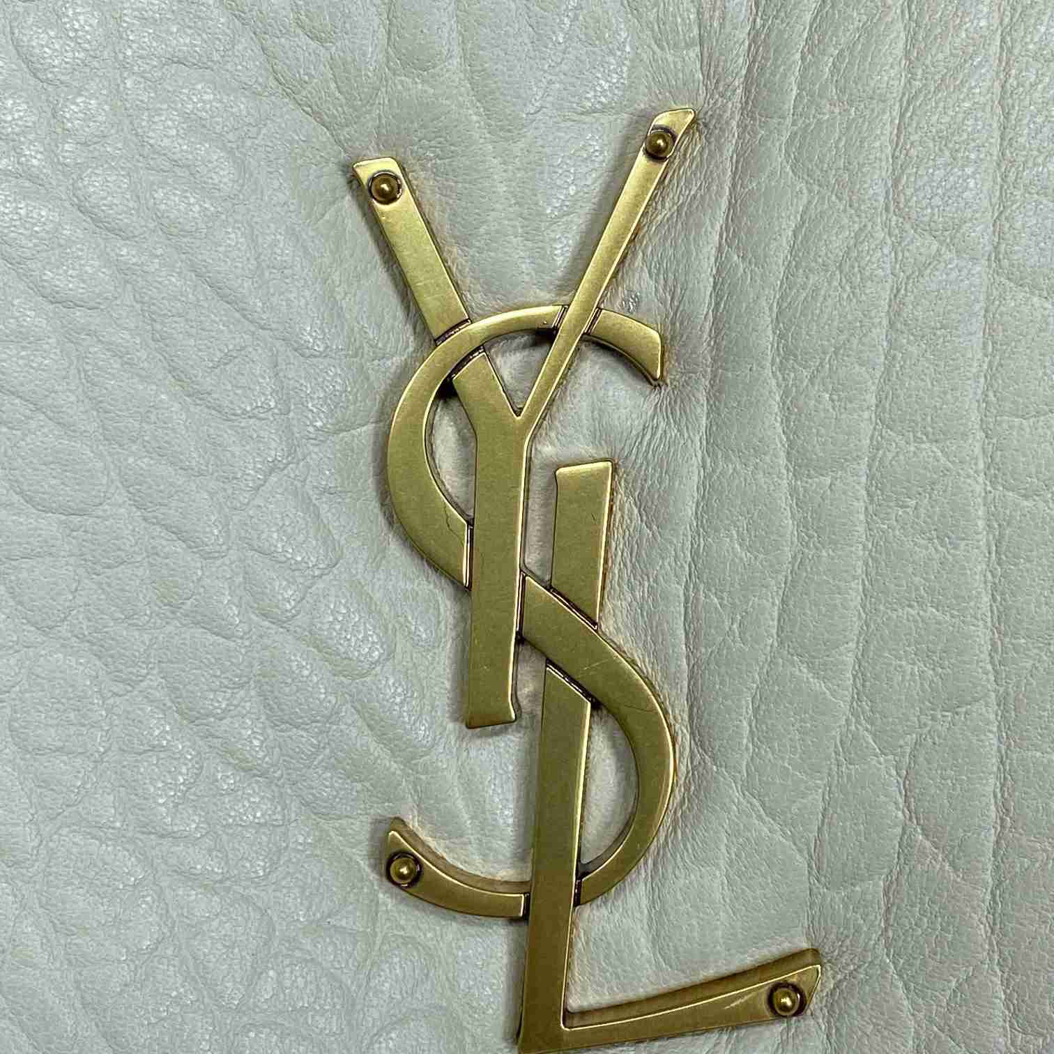 Saint Laurent Calypso Large In Grained Lambskin - FashionPlug