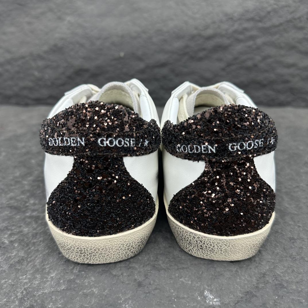 Golden Goose Sneakers - FashionPlug