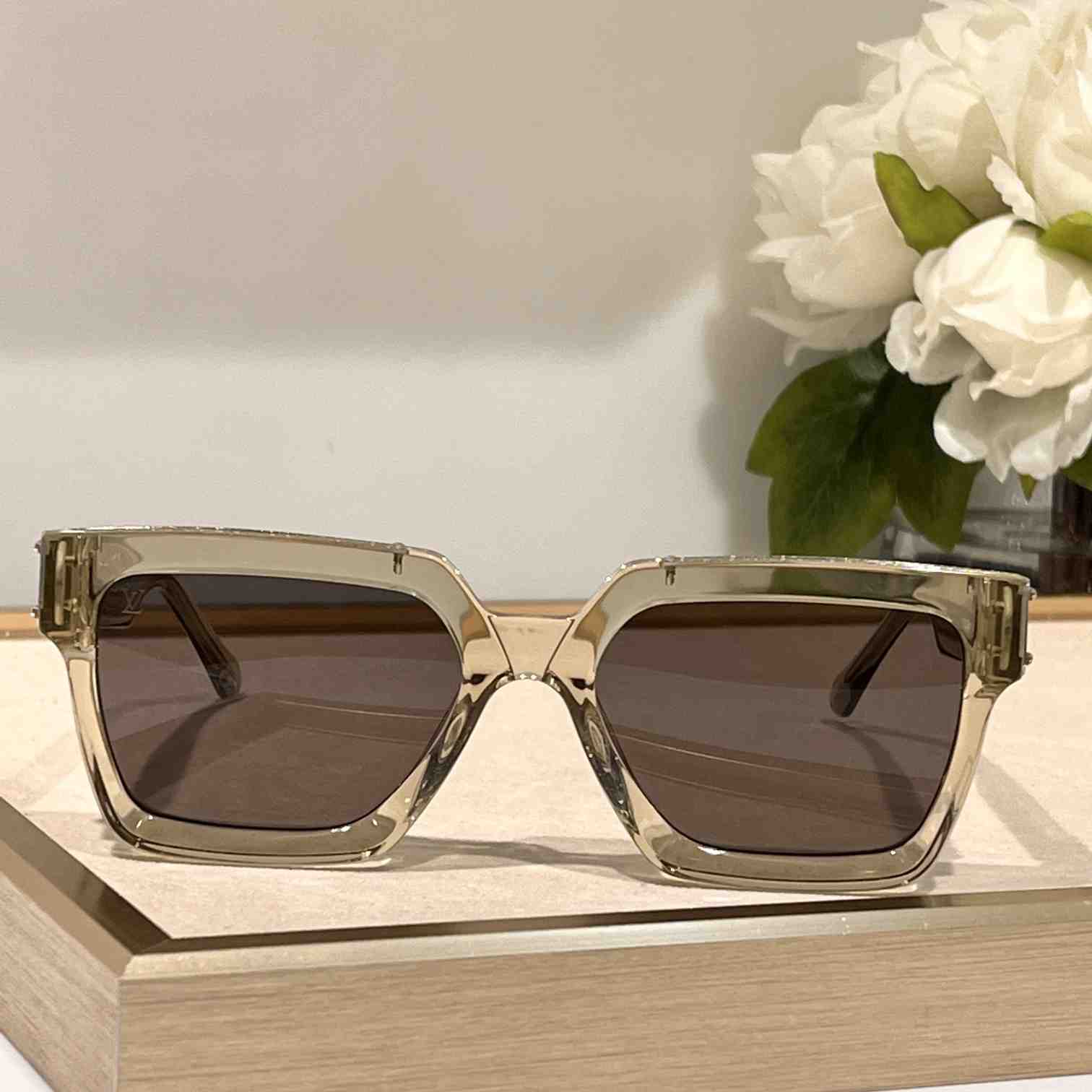 Louis Vuitton 1.1 Millionaires Square Sunglasses  LV96006 - FashionPlug