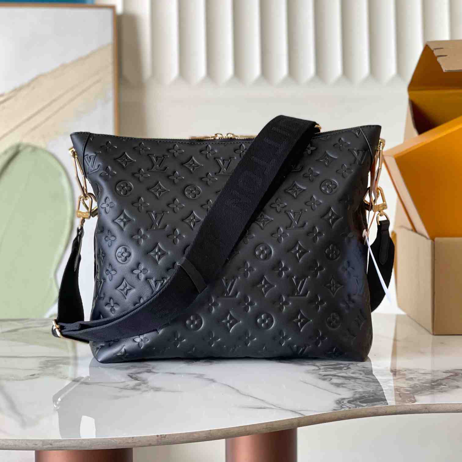 Louis Vuitton Coussin Hobo MM  M12068 - FashionPlug