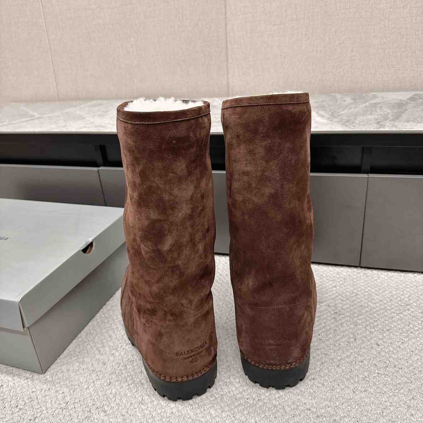 Balenciaga High Boot - FashionPlug