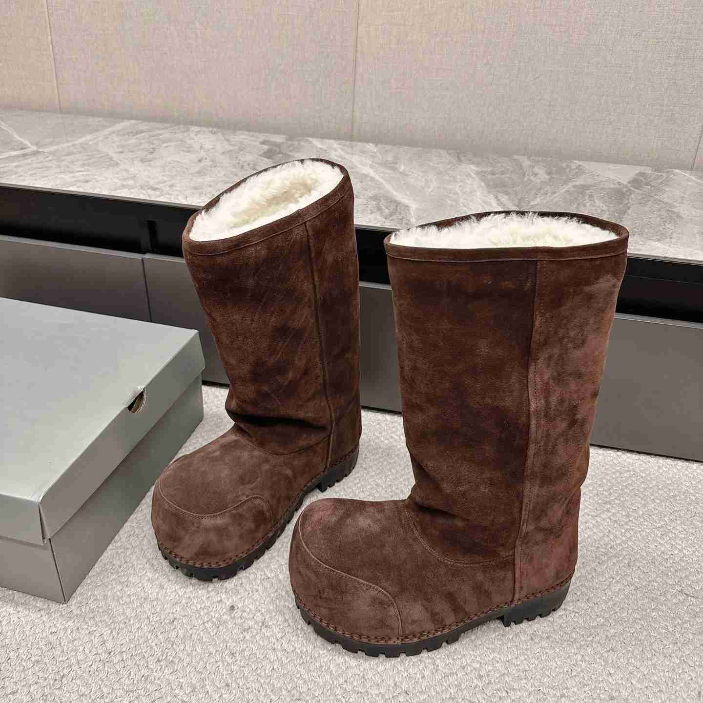 Balenciaga High Boot - FashionPlug