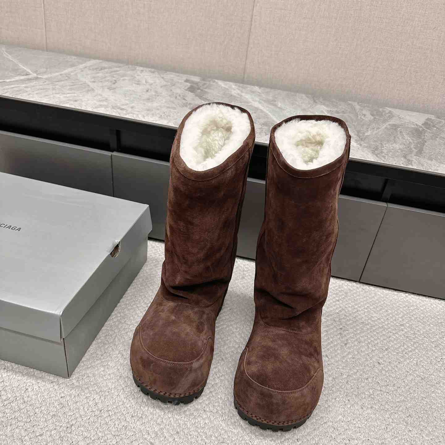Balenciaga High Boot - FashionPlug