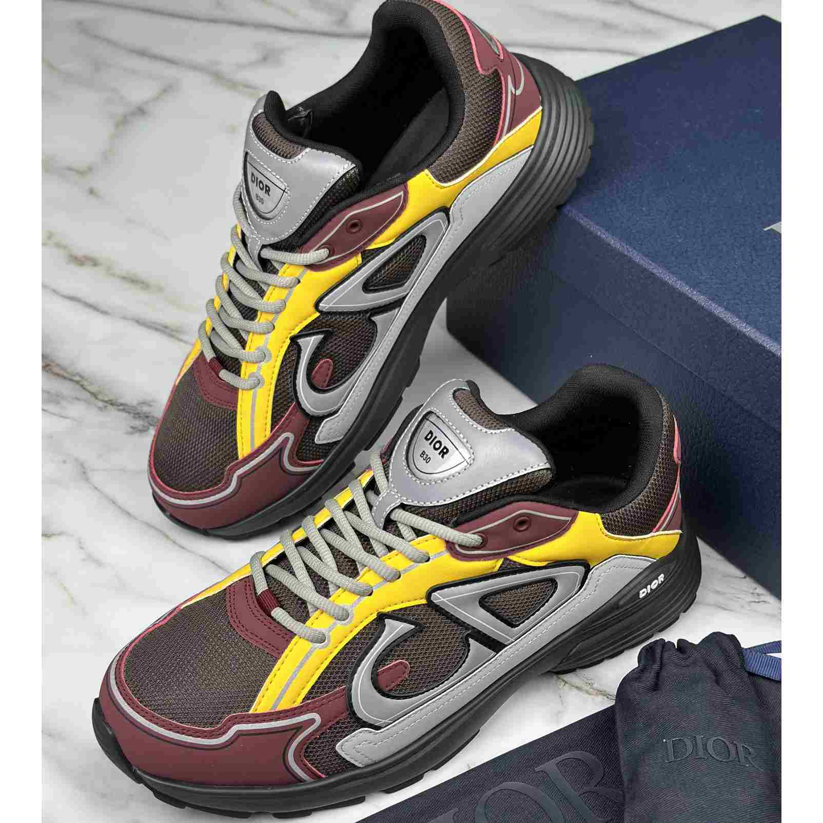 Dior B30 Sneaker  - FashionPlug