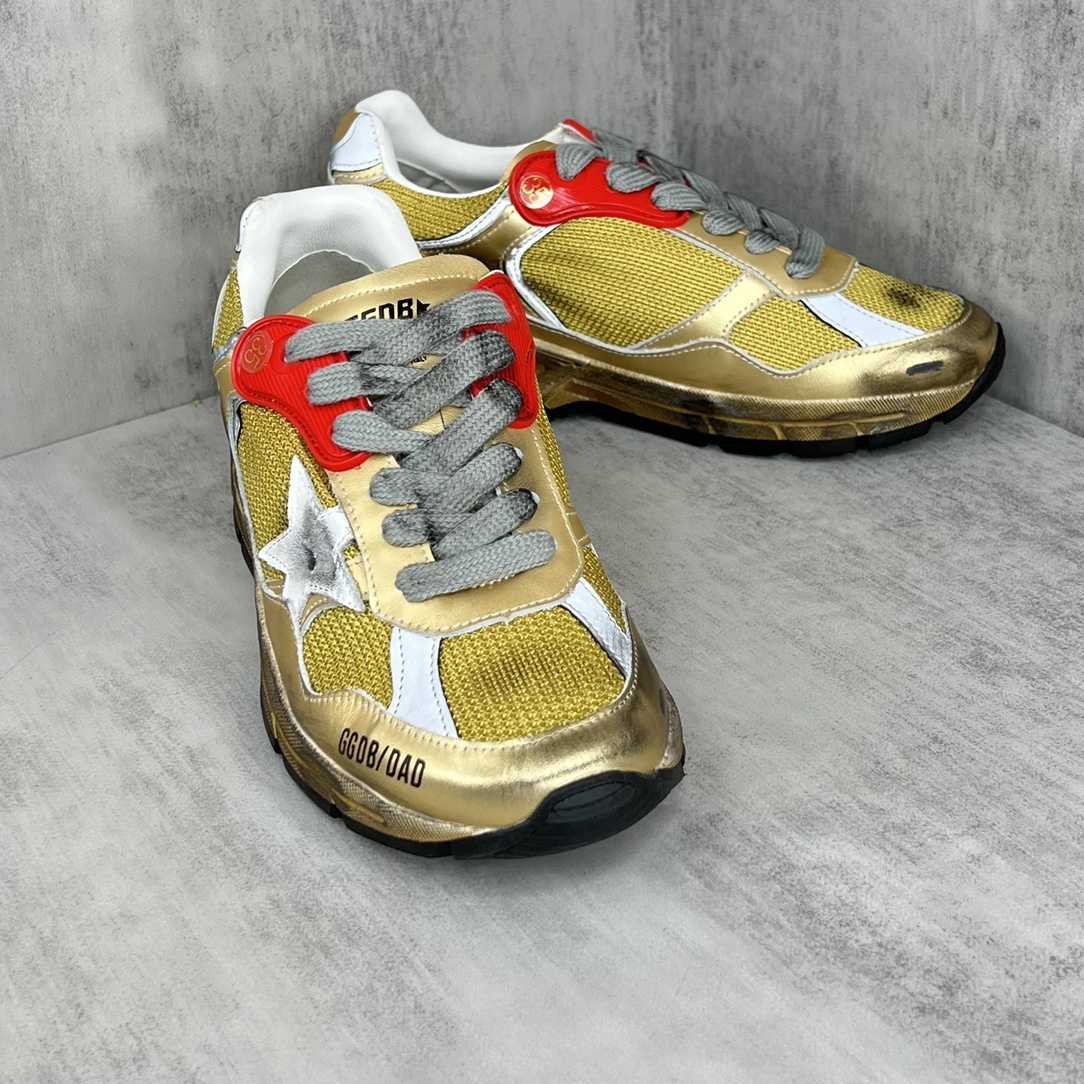 Golden Goose Dad-Star 'Gold' - FashionPlug