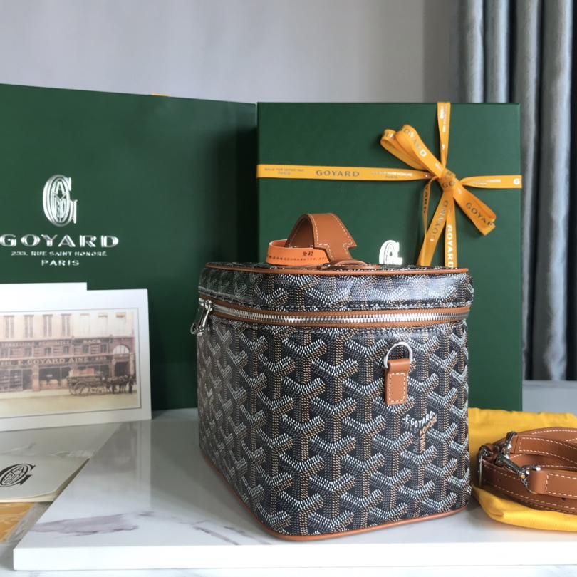 Goyard Muse Vanity Case - FashionPlug