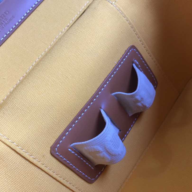 Goyard Muse Vanity Case - FashionPlug
