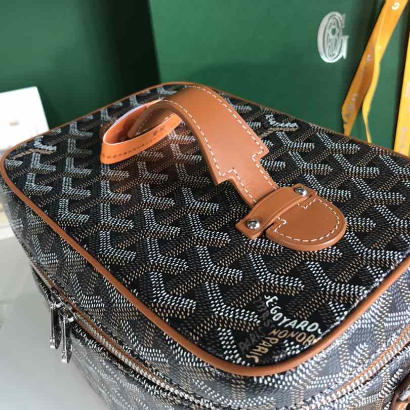Goyard Muse Vanity Case - FashionPlug