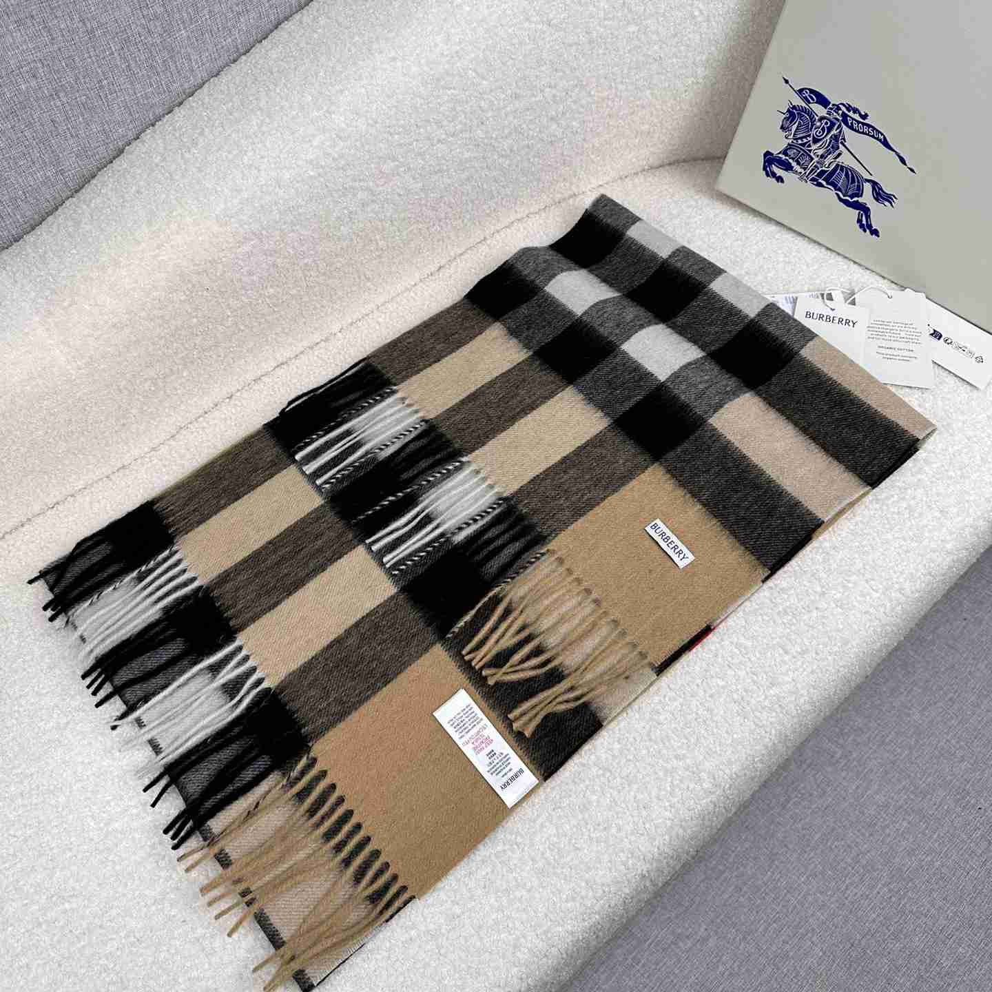Burberry Scarf   180*40cm - FashionPlug