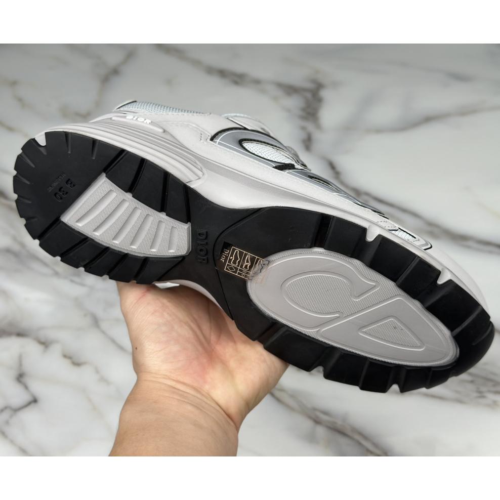 Dior B30 Sneaker  - FashionPlug