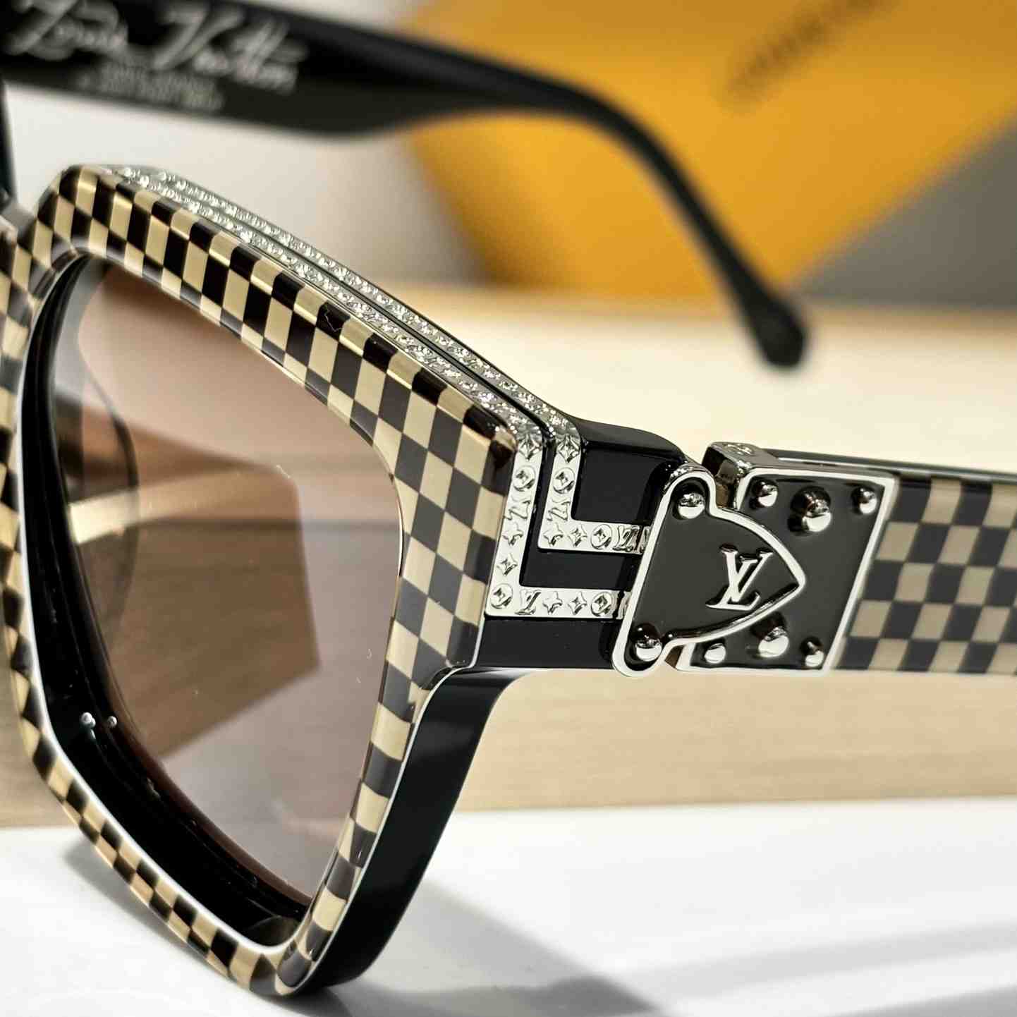Louis Vuitton 1.1 Millionaires Damier Pop Sunglasses  Z2394W - FashionPlug