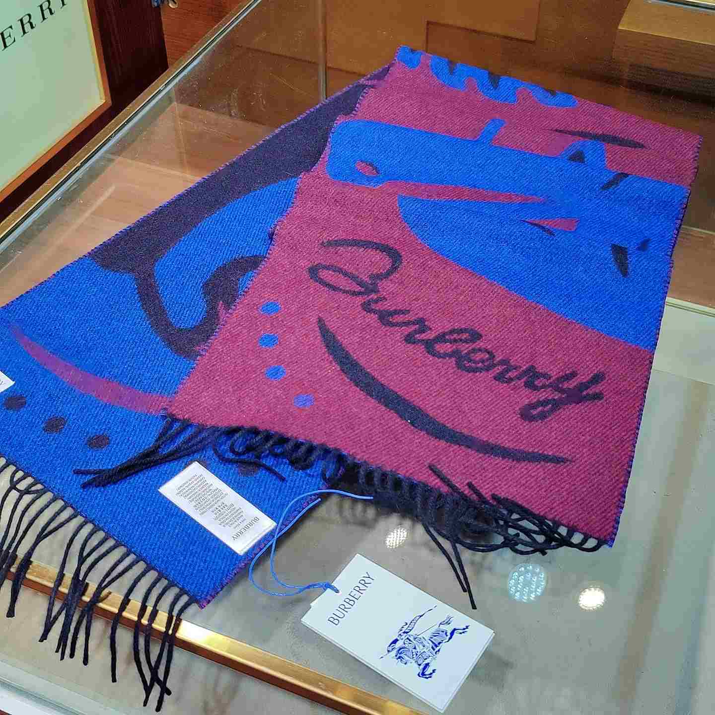Burberry Mirrored Horse Cashmere Scarf - FashionPlug