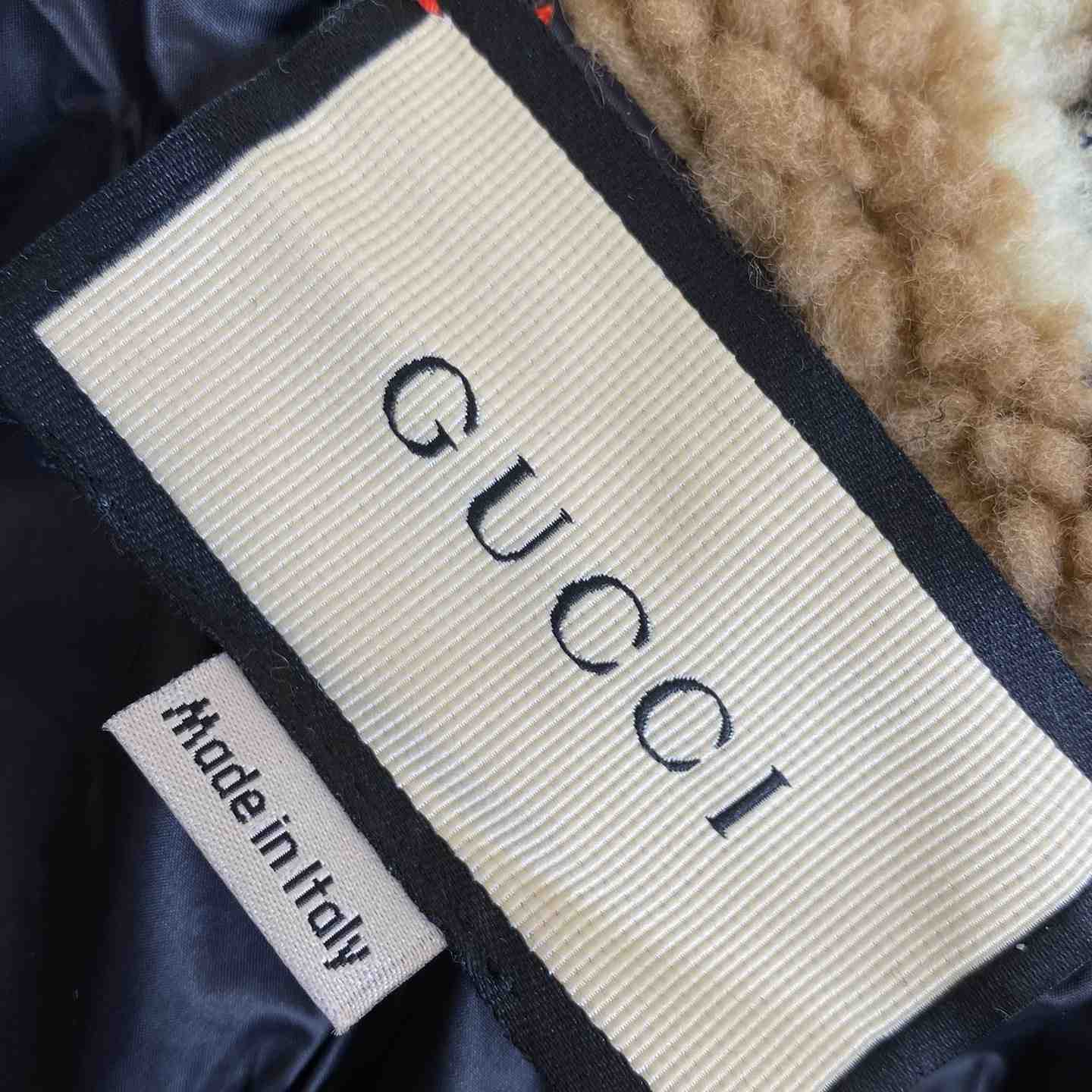 Gucci GG Wool Fleece Jacquard Zip Jacket - FashionPlug