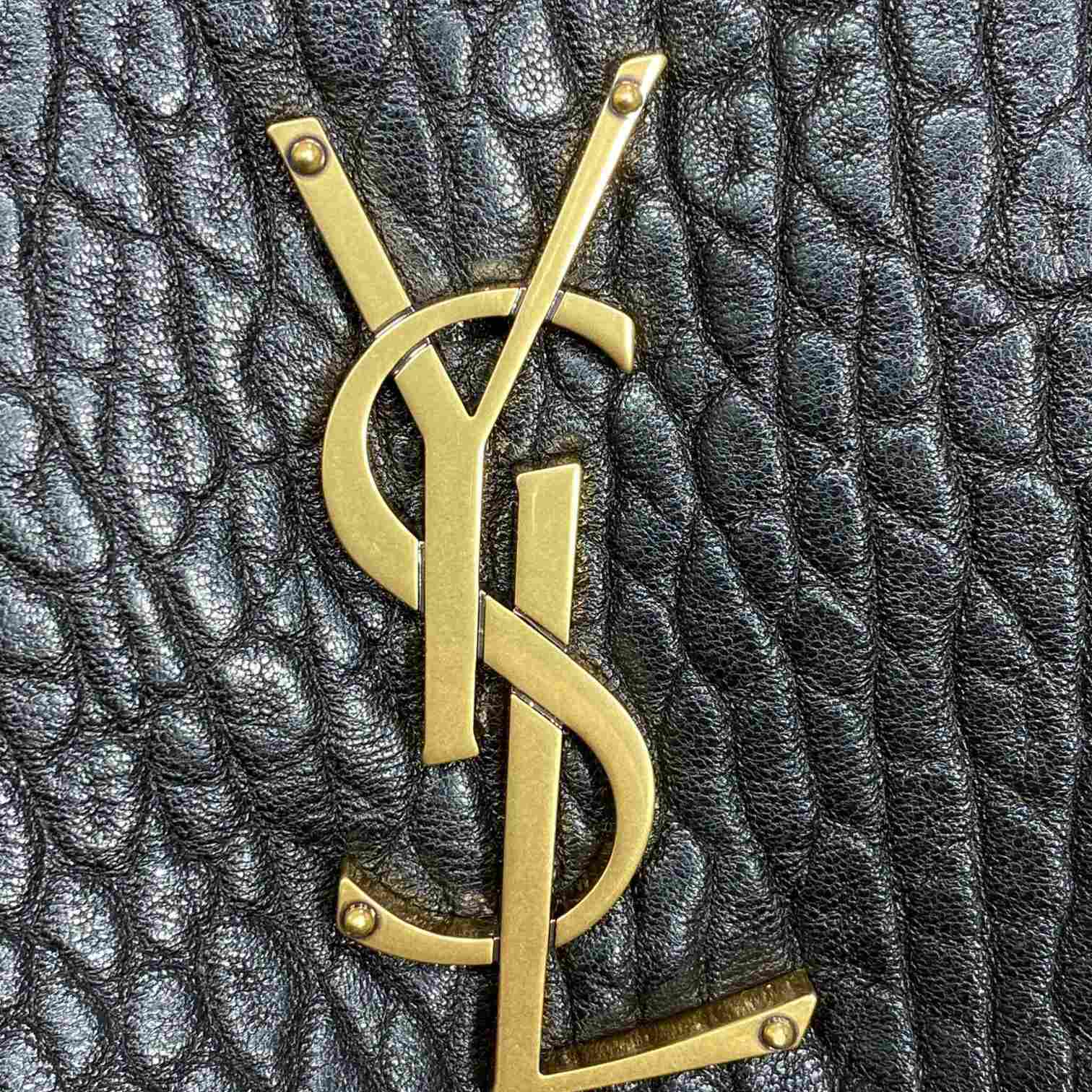 Saint Laurent Calypso Large In Grained Lambskin - FashionPlug