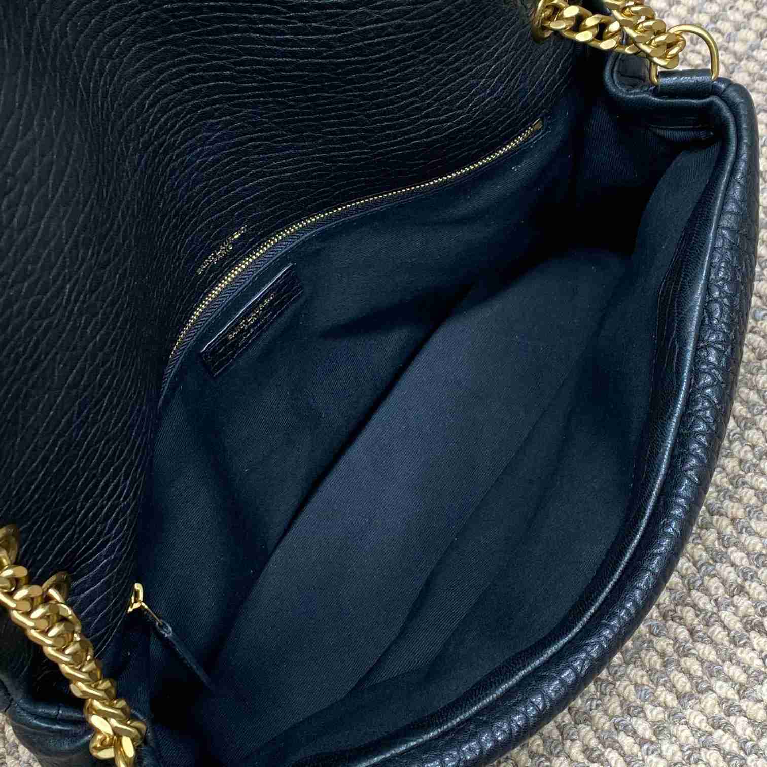 Saint Laurent Calypso Large In Grained Lambskin - FashionPlug