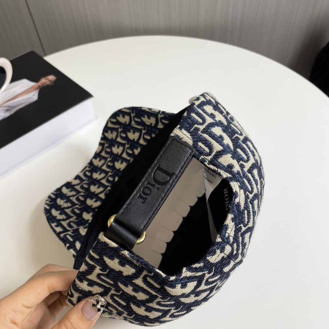 Dior Oblique Cap - FashionPlug