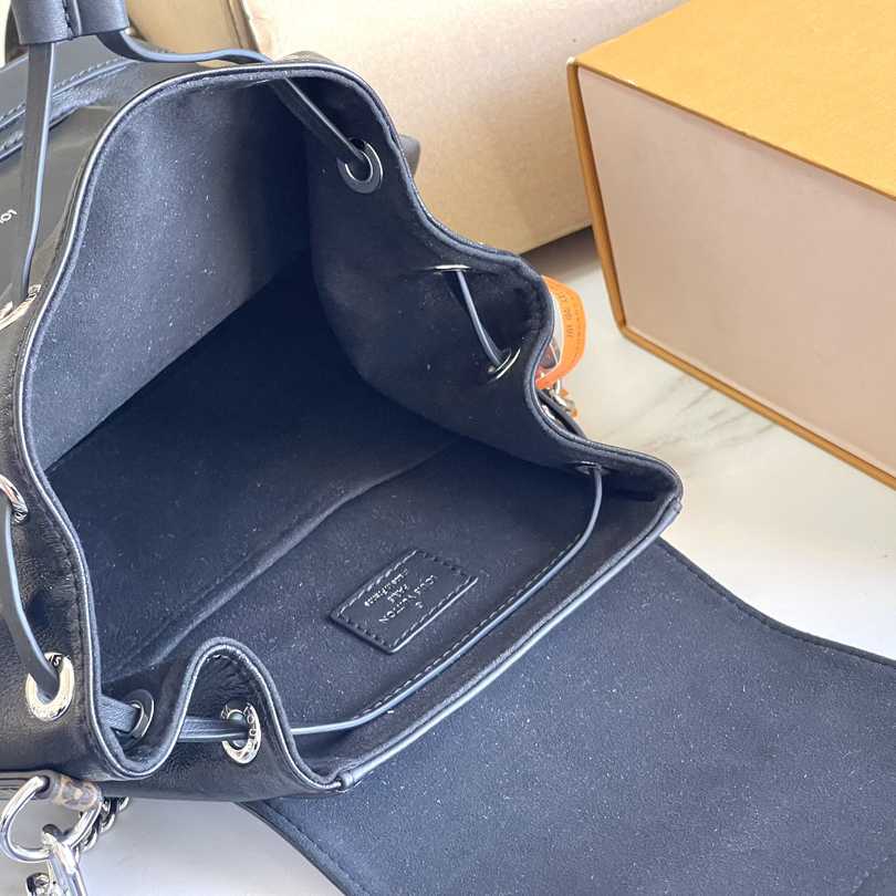 Louis Vuitton Montsouris Vibe PM  M12587 - FashionPlug