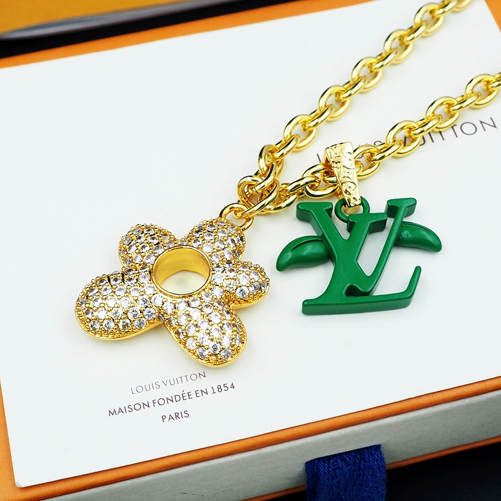 Louis Vuitton LV Blooming Pendant   M01867 - FashionPlug