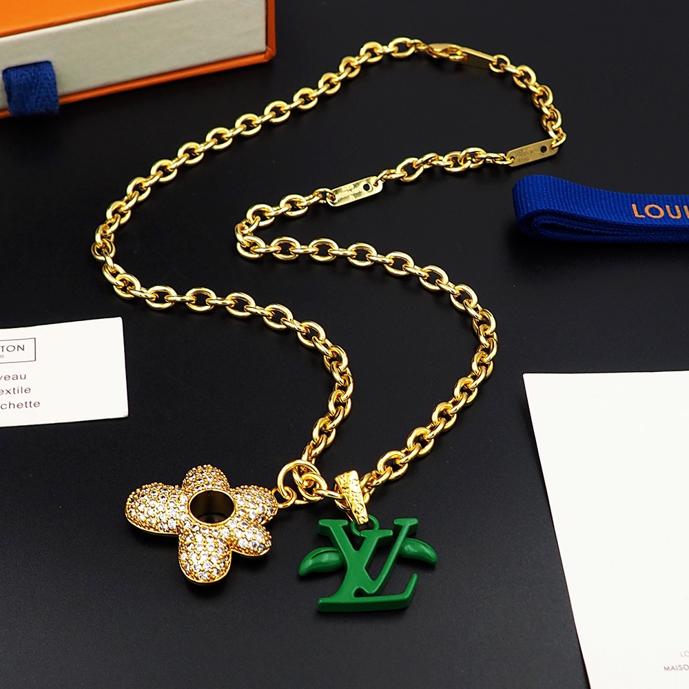 Louis Vuitton LV Blooming Pendant   M01867 - FashionPlug