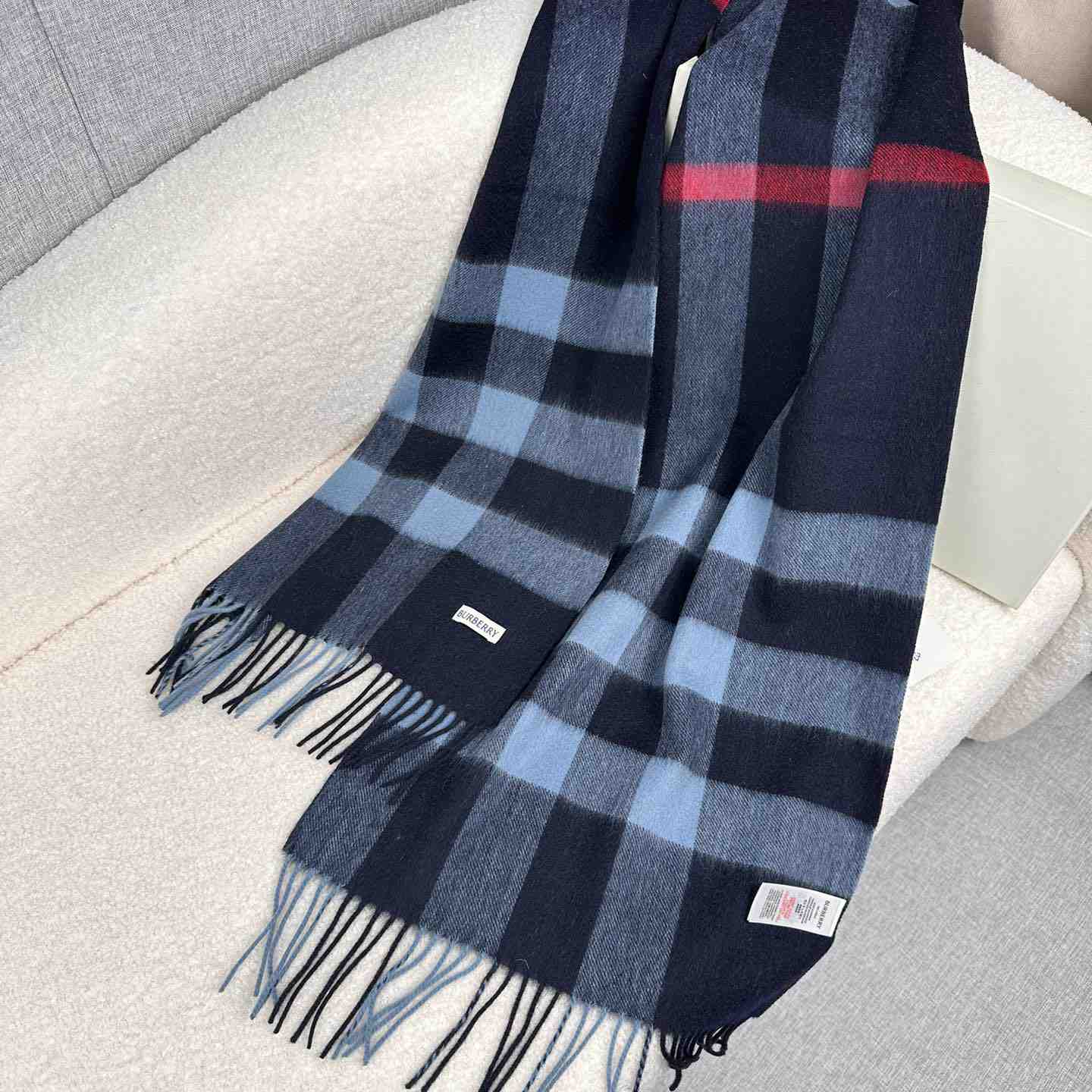Burberry Scarf   180*40cm - FashionPlug