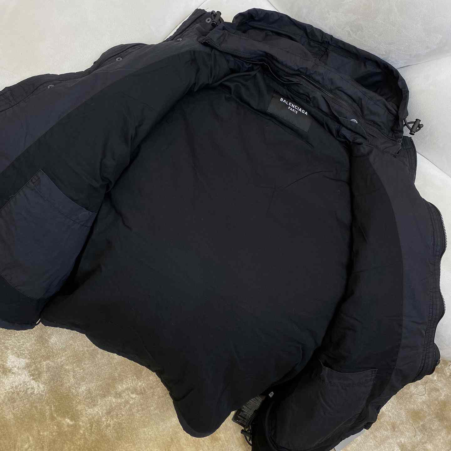 Balenciaga Logo-print Hooded Padded Jacket - FashionPlug