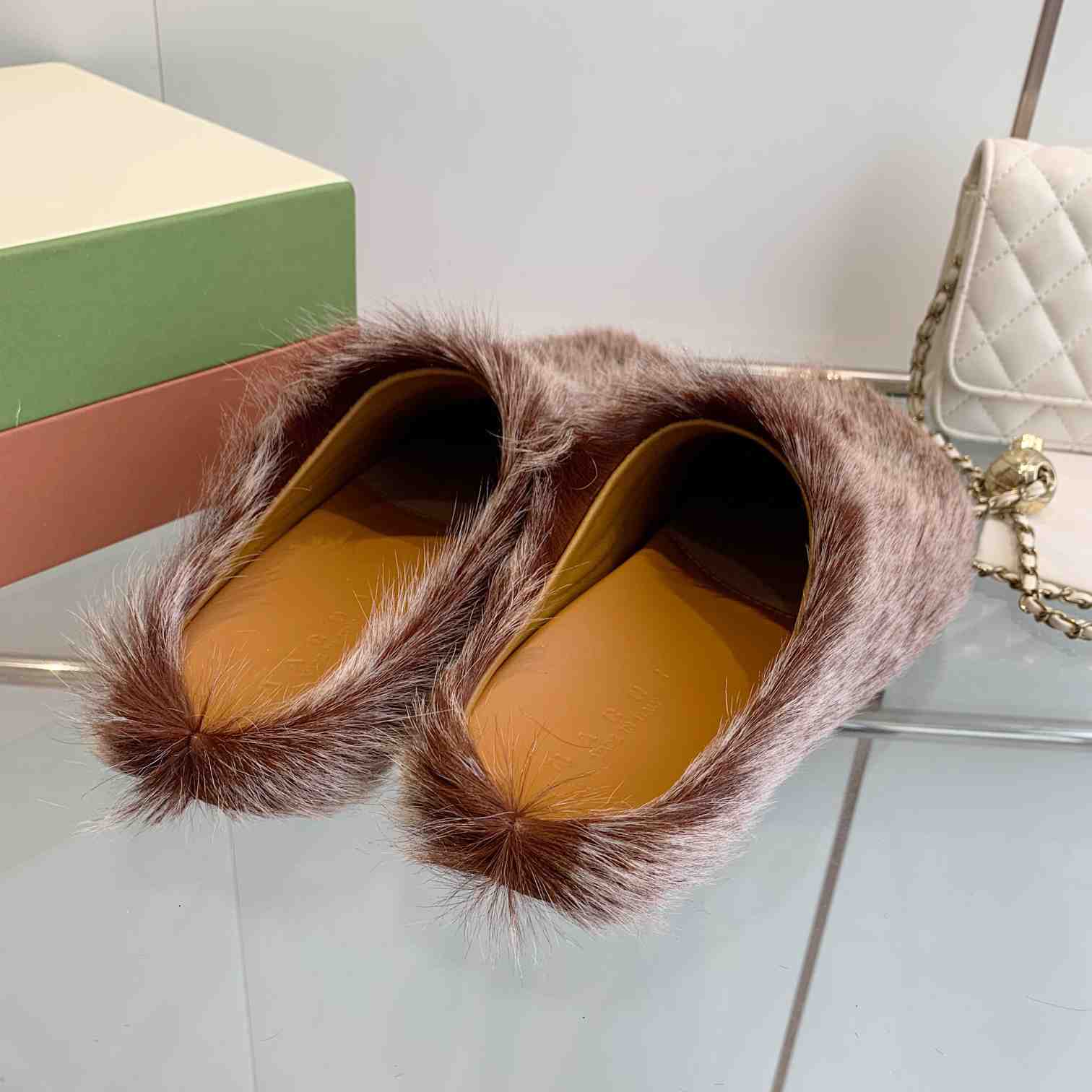 Marni Long Hair Calfskin Fussbett Sabot - FashionPlug