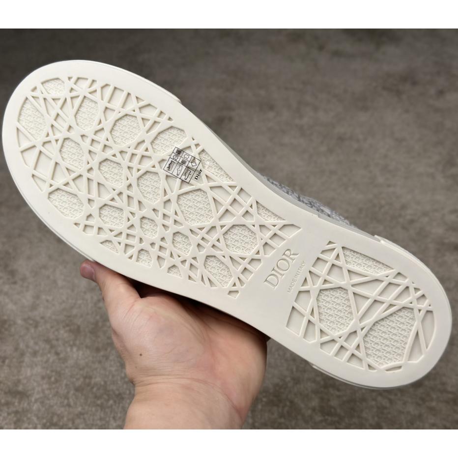 Dior B33 Sneaker   - FashionPlug