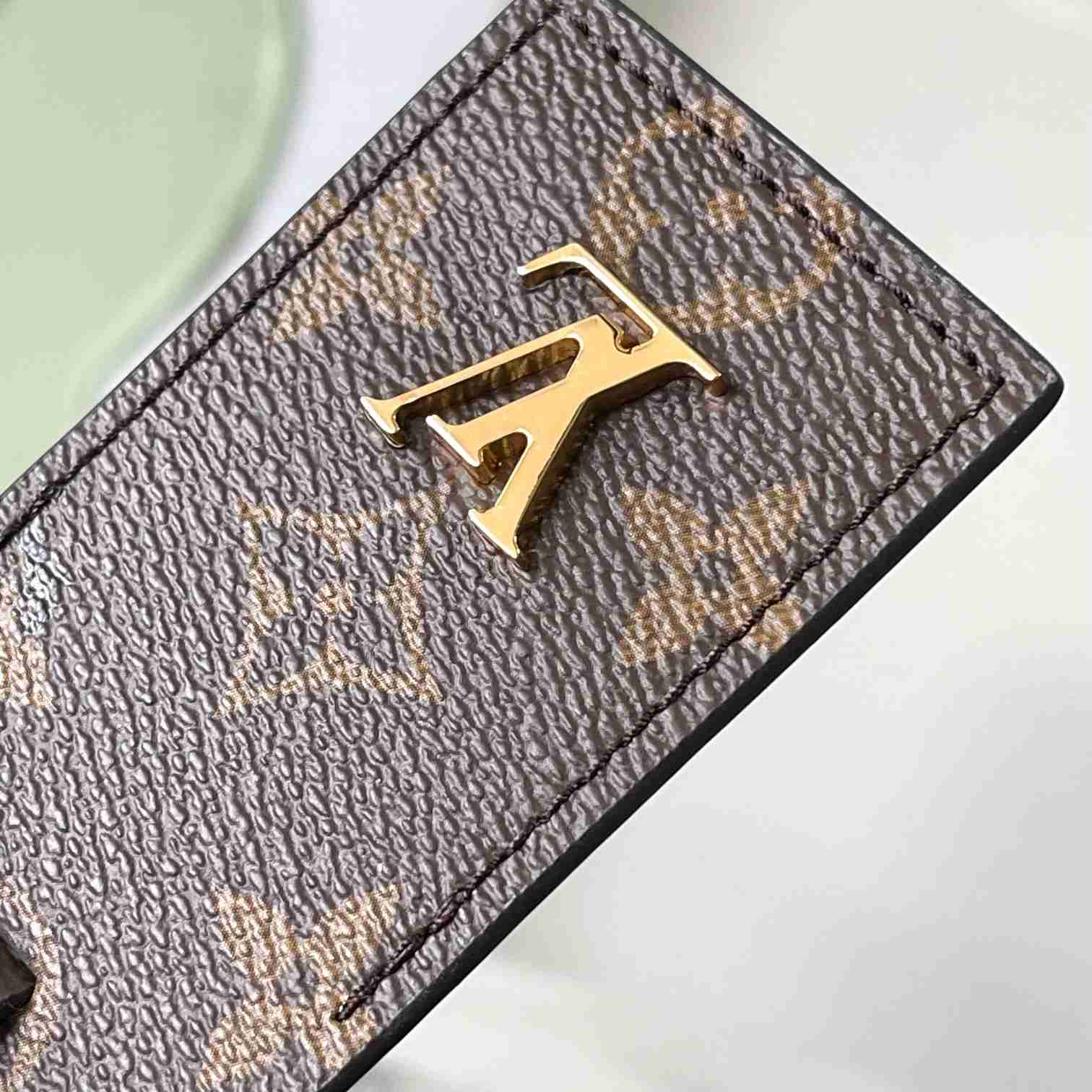 Louis Vuitton Nova MM  M13137 - FashionPlug
