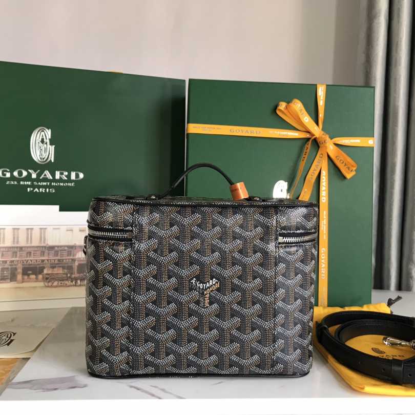 Goyard Muse Vanity Case - FashionPlug