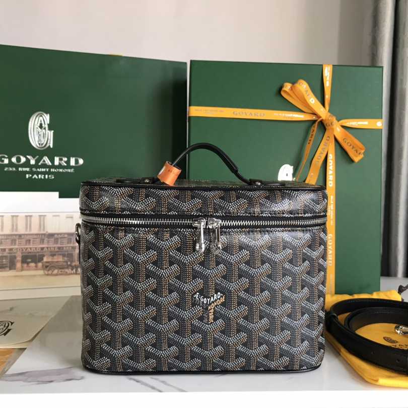 Goyard Muse Vanity Case - FashionPlug