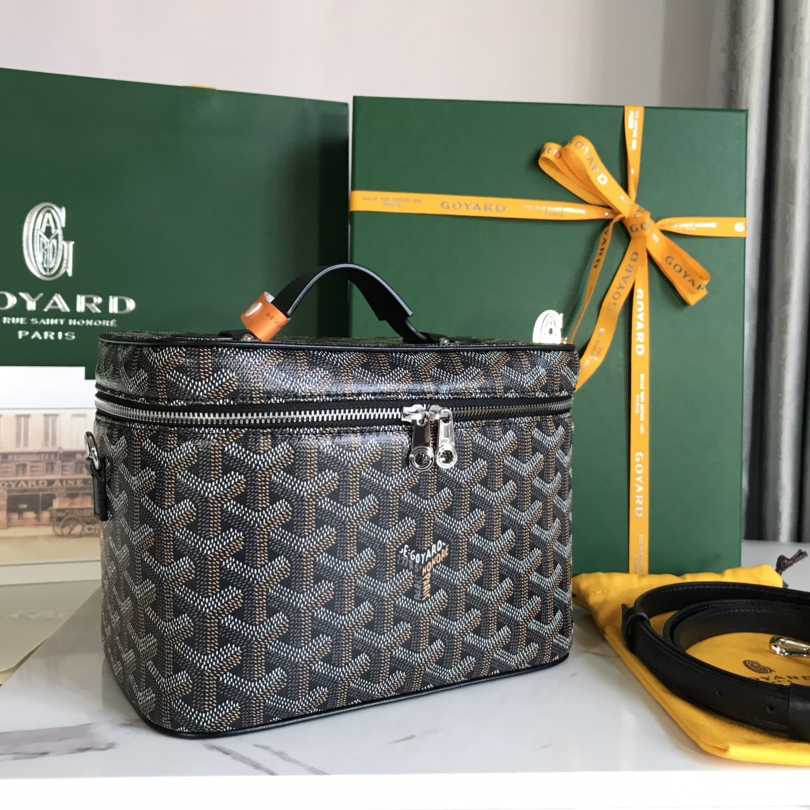 Goyard Muse Vanity Case - FashionPlug
