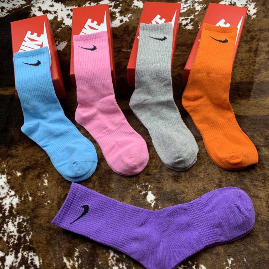 Nike Socks /Box - FashionPlug