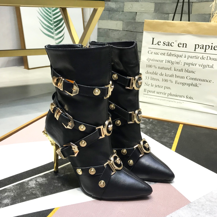 Balmain Leather Ankle Boots - FashionPlug