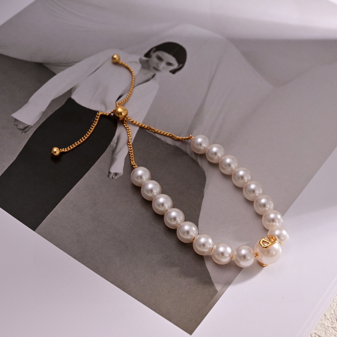 Valenti VLogo Signature Metal And Resin Pearls Bracelet  - FashionPlug