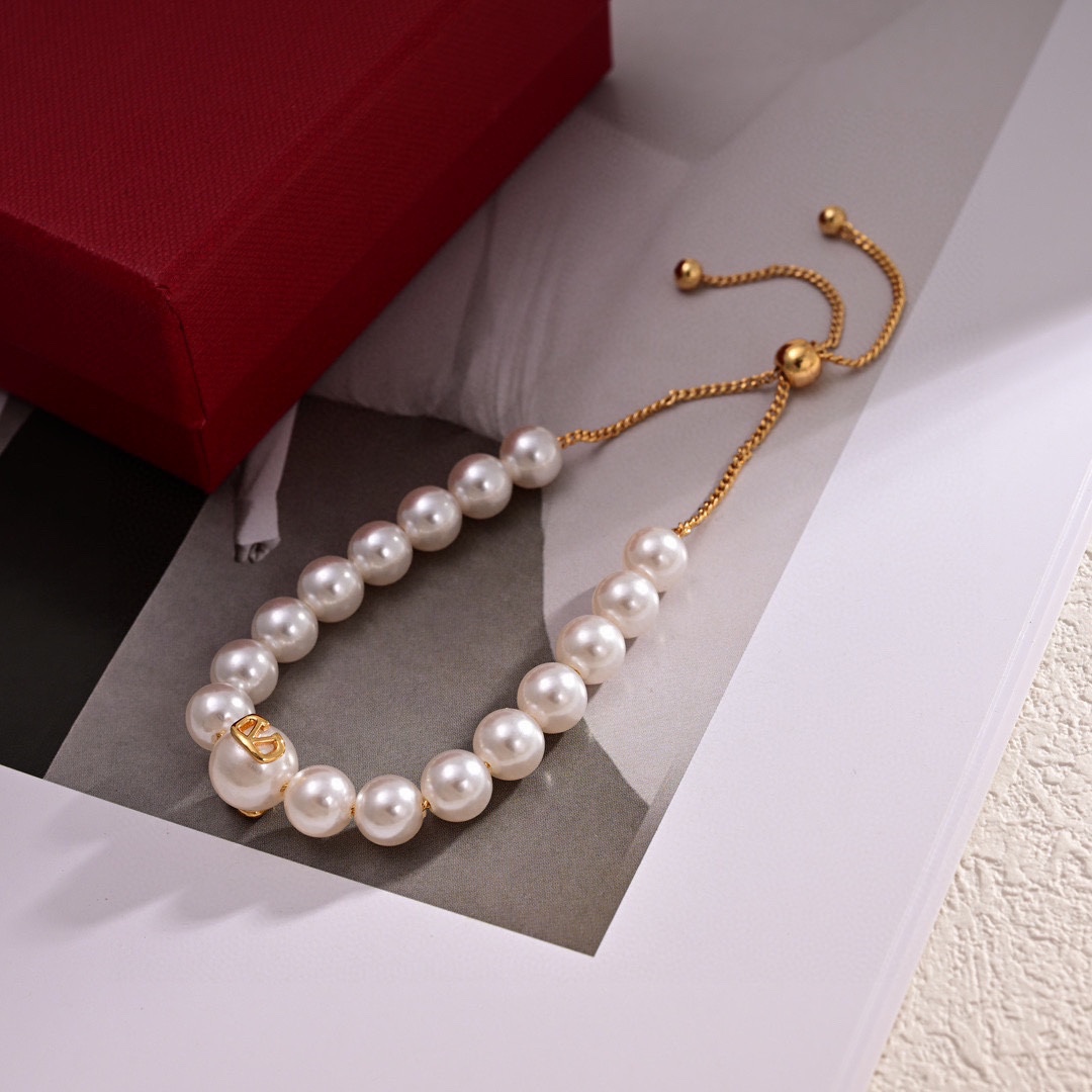 Valenti VLogo Signature Metal And Resin Pearls Bracelet  - FashionPlug