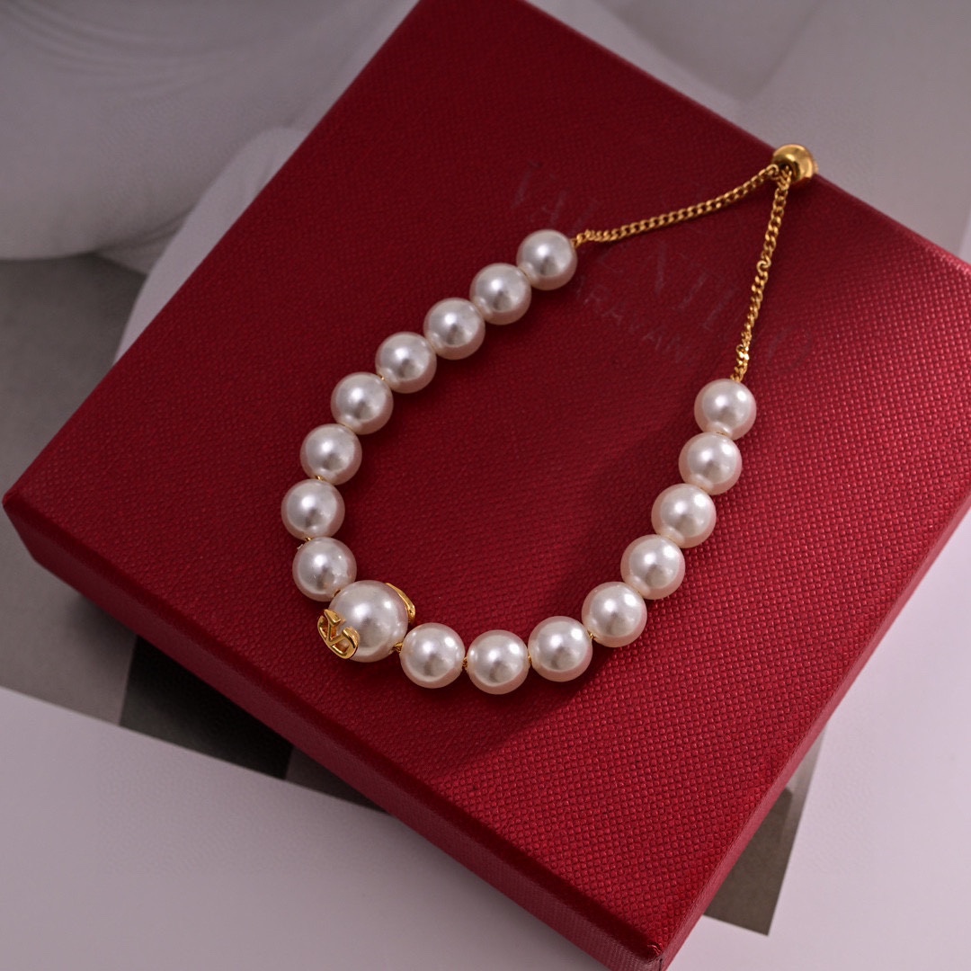 Valenti VLogo Signature Metal And Resin Pearls Bracelet  - FashionPlug