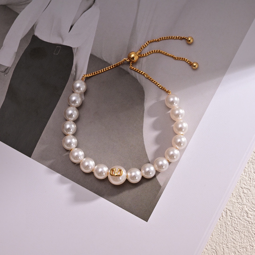 Valenti VLogo Signature Metal And Resin Pearls Bracelet  - FashionPlug
