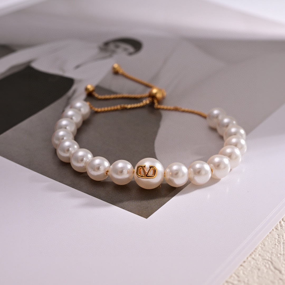 Valenti VLogo Signature Metal And Resin Pearls Bracelet  - FashionPlug