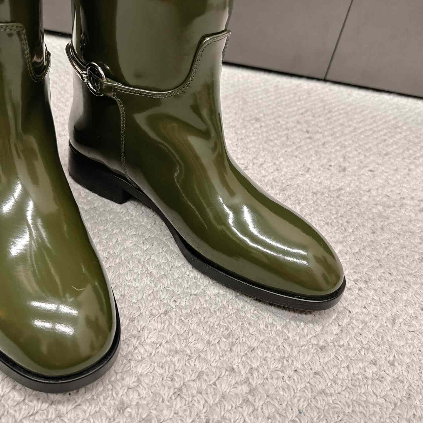 Gucci Women's Slim Horsebit Boot - FashionPlug
