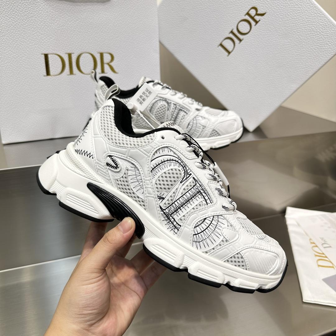 Dior Chrono Sneaker   - FashionPlug