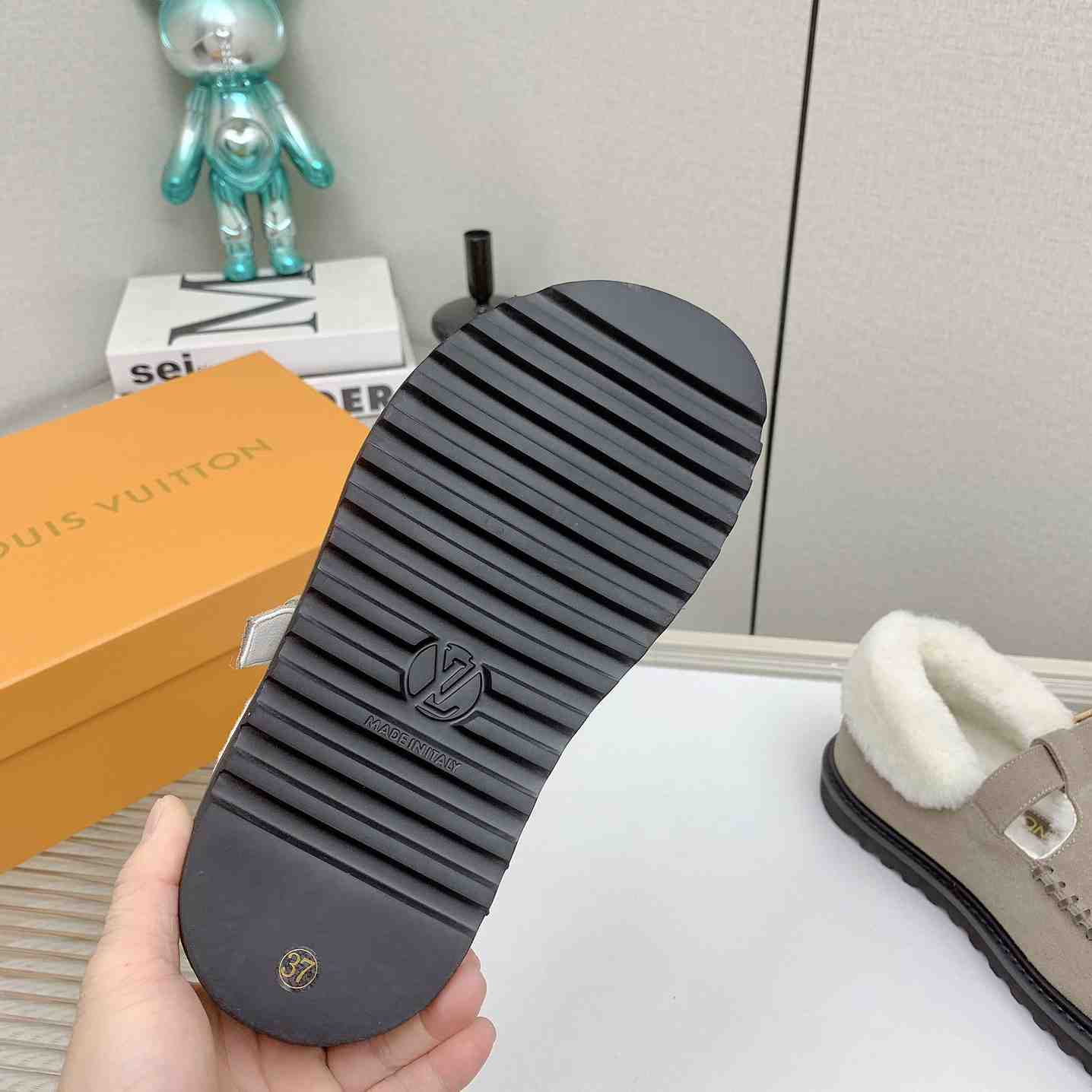 Louis Vuitton Colorado Comfort Mary Jane    - FashionPlug