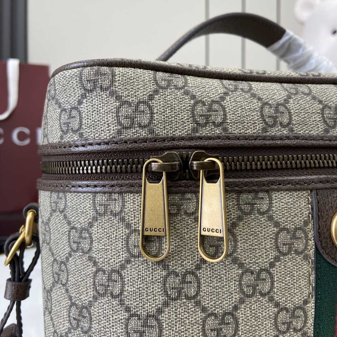 Gucci Porter Medium Travel Bag - FashionPlug