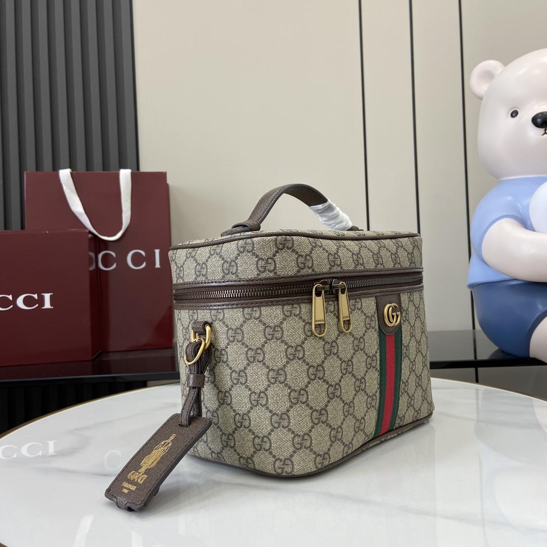 Gucci Porter Medium Travel Bag - FashionPlug