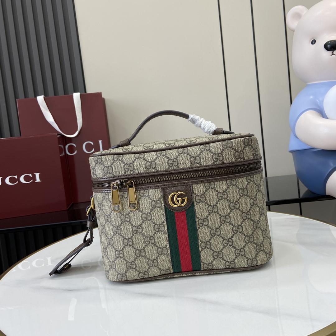 Gucci Porter Medium Travel Bag - FashionPlug